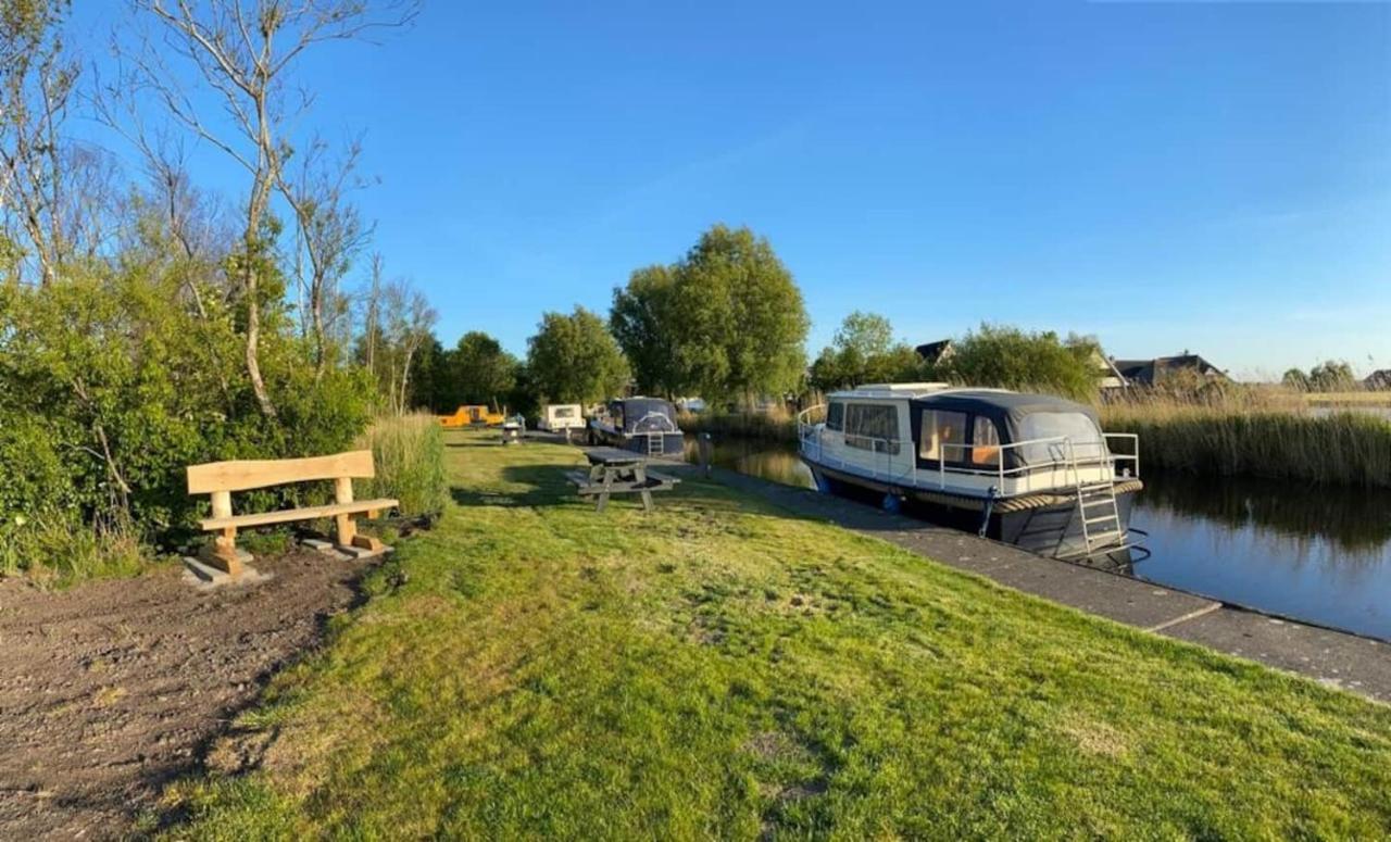 Boat Stoer - Inclusief Sloep Jutrijp מראה חיצוני תמונה