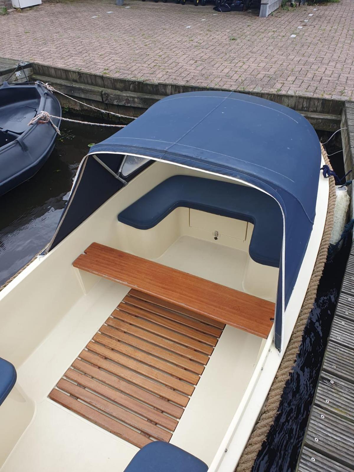 Boat Stoer - Inclusief Sloep Jutrijp מראה חיצוני תמונה
